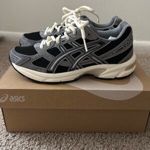 ASICS Gel-1130 black/carbon sneakers